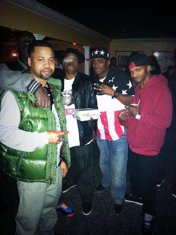TheRealTrenitty's tweet photo. CTC me, logga, kayotic / UTP juvenile &amp; his brother corey/ceo .. politicing with family http://t.co/KC3HEz4BRy