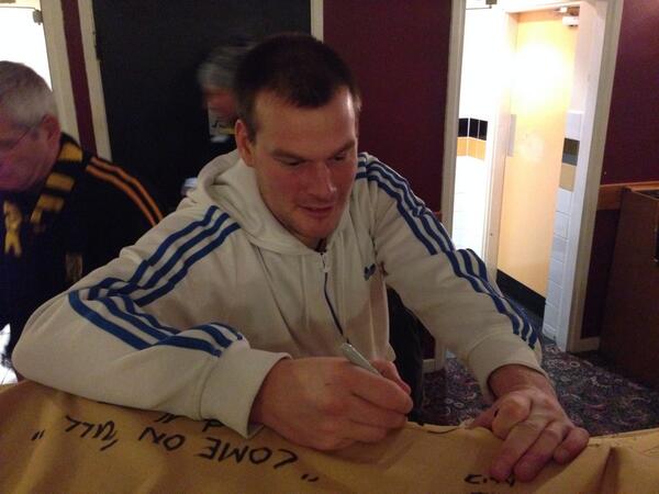 HullCityST's tweet image. Lots of #notohulltigers #bigflag signing here still going on here - @Cropper4