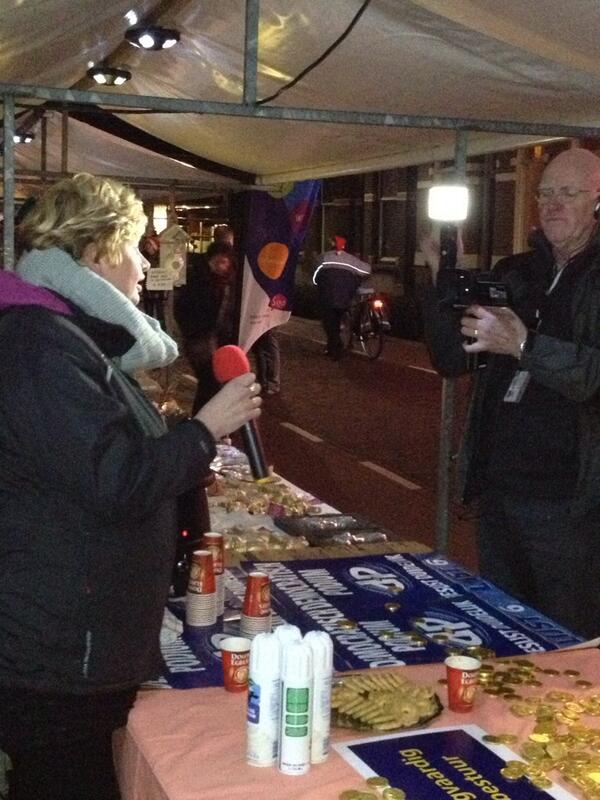 Democratisch Podium op de Dongense kerstmarkt. Kom gezellig langs voor een lekkere beker chocolademelk