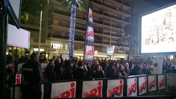 JustMusic_fr's tweet photo. #SurfaceNMA NRJ Music Awards #NMA Cannes !!! Now http://t.co/l04YQ71mGW