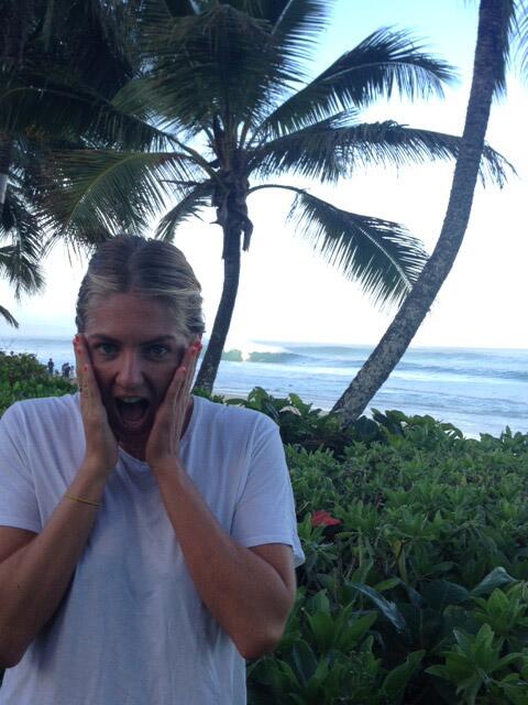 Quiksilver's tweet photo. Our girl @Steph_gilmore is frothing for today's finish to the #PipeMasters coming up in 1 hour! @Roxy #OnlyKellyCan http://t.co/O4heWfirJB