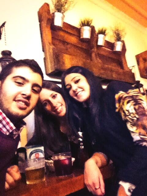 Alba_ag24's tweet photo. Mis Topas:) @cmariarogo @janto_93 http://t.co/VK3K0RKe0x