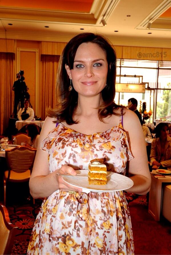 emilydeschaneldratemperancebrennan