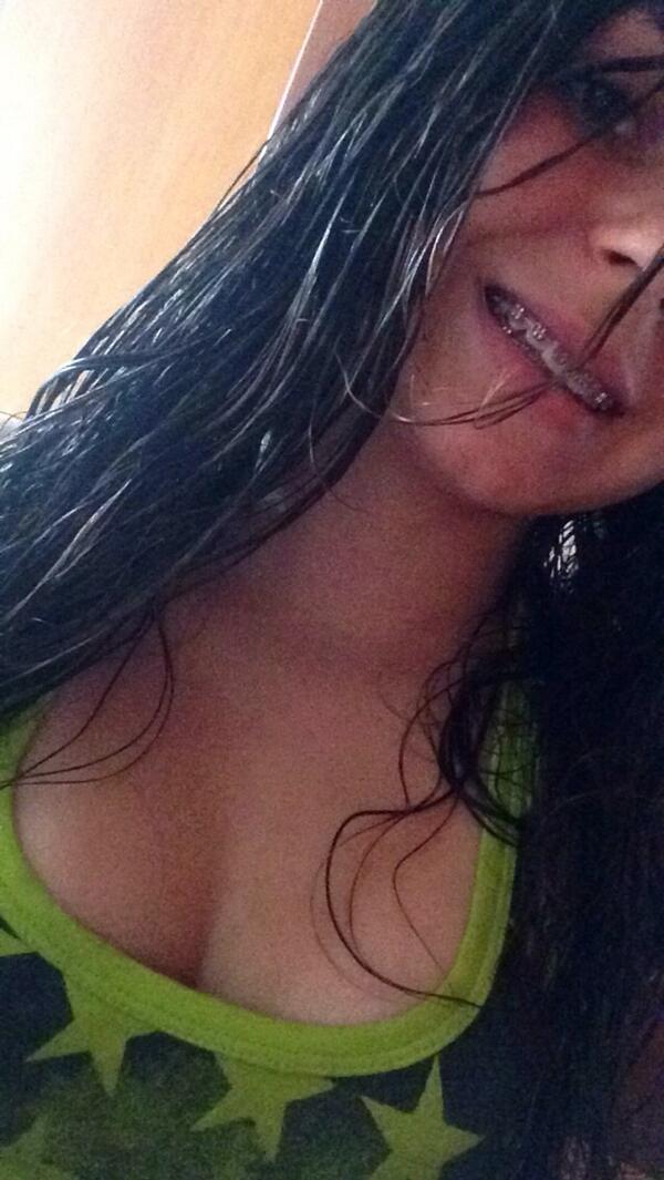 bialeitte2's tweet image. Booa noite