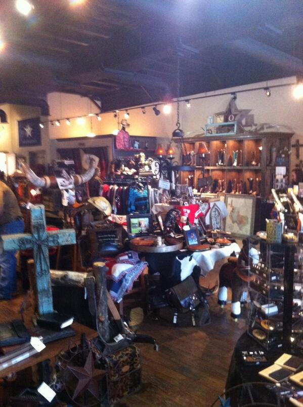 bradboyermusic's tweet image. Bout to play some tunes @TNO2012  #bootstore #westernwear #christmasshopping #katytx