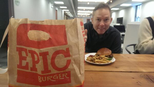 hatchvalleyco's tweet image. Epic burgers for an epic weekend! @CSweeney2010 #HatchLab