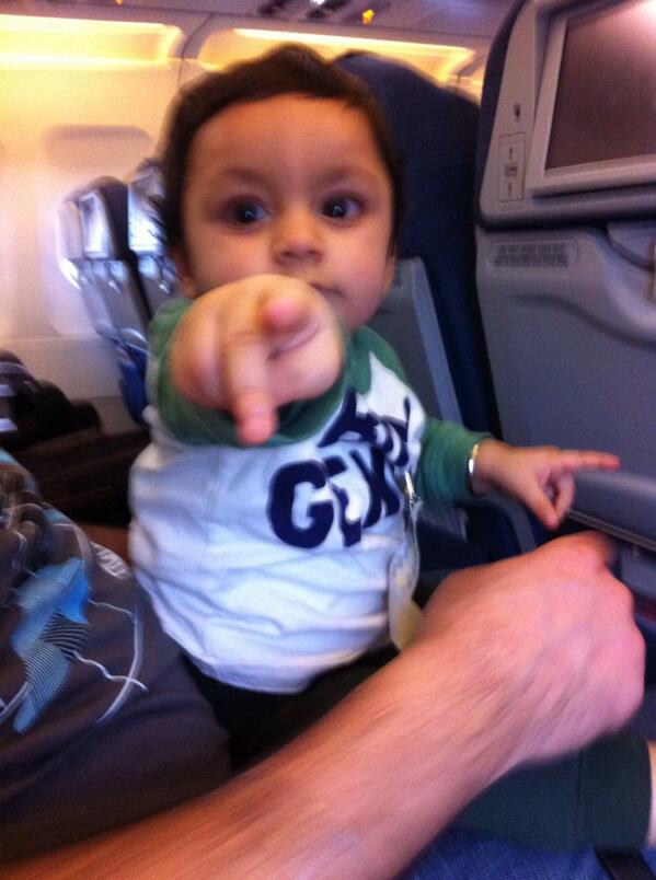 colbs902's tweet photo. Everyone's so cranky in airports. This guy keeps telling me to shut up. http://t.co/xjy291zhB6