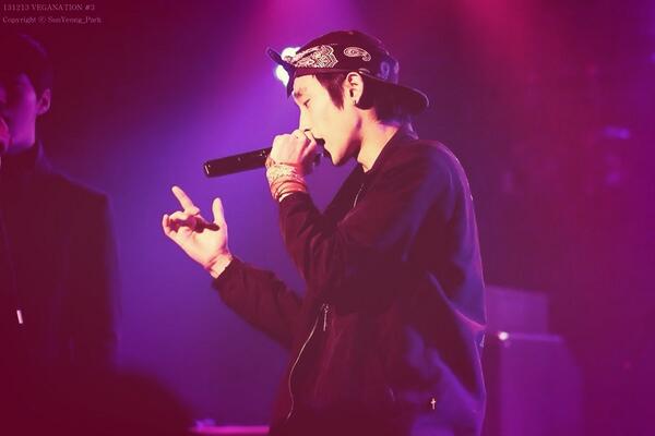 DPEC_'s tweet photo. 이번 공연 가장 많은 비율을 차지한 제스처... http://t.co/8JYZRzf7YF