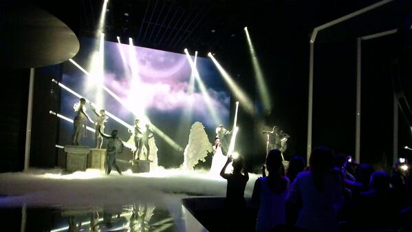JustMusic_fr's tweet photo. #SurfaceNMA @katyperry NRJ Music Awards 15th http://t.co/9Zfo6RfwaN