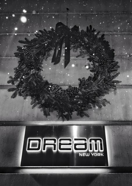 DreamOn55th's tweet photo. "Baby, it's cold outside..." http://t.co/0Acy35wJ0P