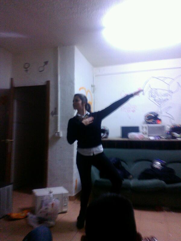 VicentAbaso's tweet photo. TROPEZIOU Y "CAILLOU" BY @elena_balmaseda http://t.co/CQkMcCPfGC