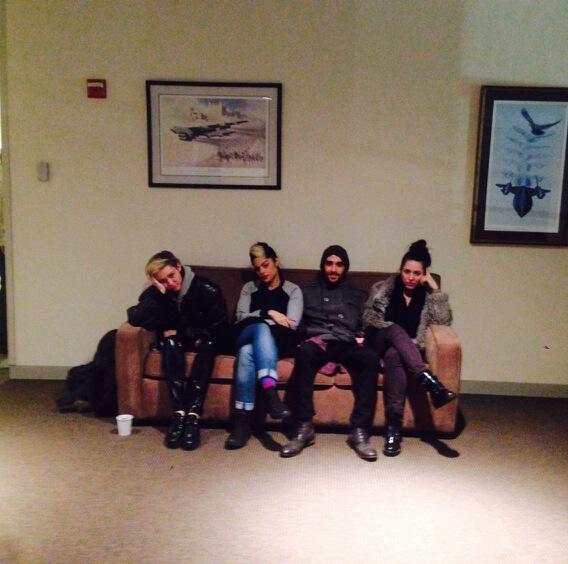 MileyCyrusRFC's tweet photo. snowed in &amp; bored. IM TRYING BOSTON. ❄️❄️❄️❄️❄️❄️❄️❄️❄️❄️❄️❄️❄️❄️❄️❄️❄️❄️❄️❄️❄️❄️❄️❄️ http://t.co/v5s9Pl0Hfx