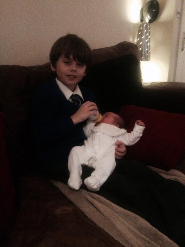 MathewHodgman's tweet photo. My 2 boys. http://t.co/ee4tBfTWff