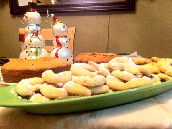 GregoaryC's tweet image. Yummy yummy #shortbreadcookie #almondcookie #rumcake