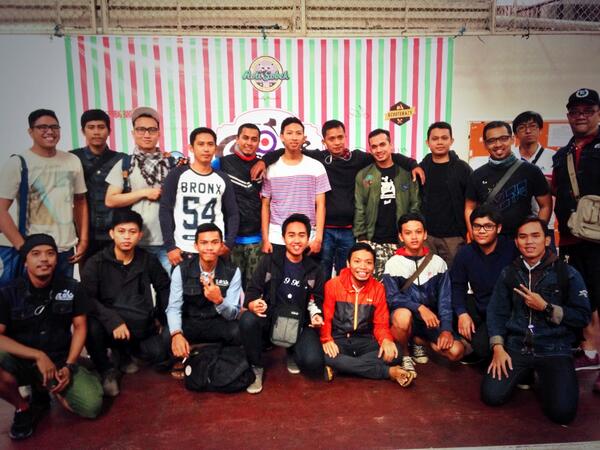 vesparangers's tweet photo. MoVe Depok Rangers touch down Tifosi... http://t.co/XwfnEkD1iW