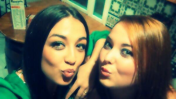 89_mora's tweet photo. Vaya bingo primaxa ...sta noche no caza la perra !! Jajajajaja @fabiolaRG13 http://t.co/YKpwdThyOn
