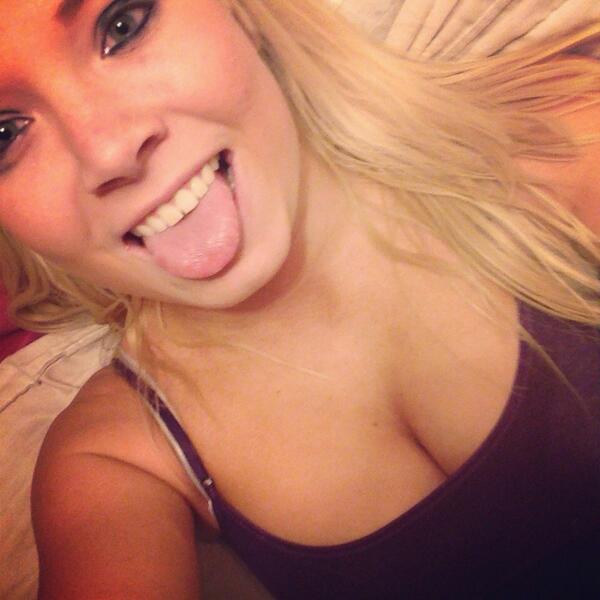 💘tiff bannister 💘 on X: "Straight flexin http://t.co/RdbpXgKoBs" / X
