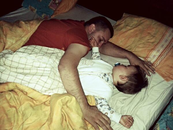 filemona1's tweet photo. 10.35 és a fiúk még húzzák a lóbõrt... http://t.co/LZVvngrftU