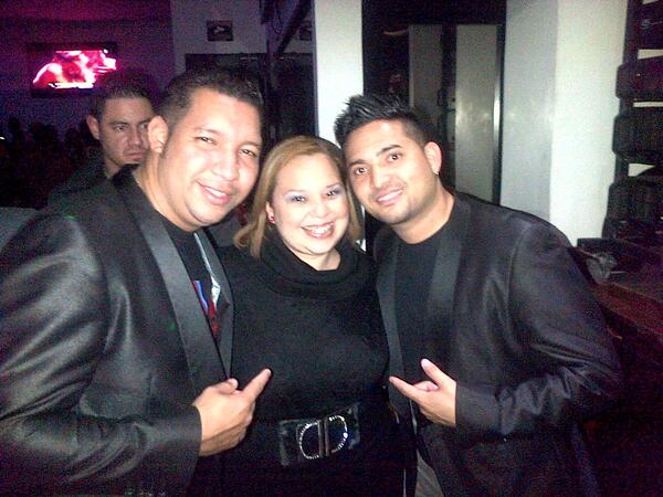 anoche en <a href="/Hipocamposhow/">Hipocampo Sala Show</a> #ApoyandoElTalentoNacional con mis @460anthonys <a href="/AjSalsaRamos/">AJ Ramos</a>