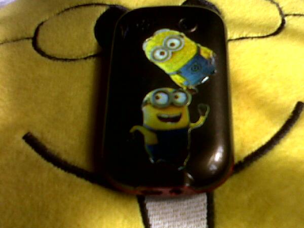 acha_siieangelo's tweet photo. My handPhone Stickers Minimoy and minion☆ http://t.co/GJn84Js0t0