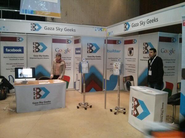 GazaSkyGeeks's tweet image. #Expotech 1013 - GSG Booth :) !!