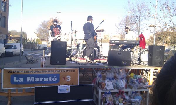 ERCPolinya's tweet image. A #Polinyà la solidaritat #NoDegenera Els #ThreeColors amb @robert_ai18  participen amb @la_marato  #MaratóTv3