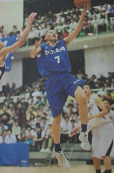 学生バスケ On Twitter 今回は総体でブレイクした田村大樹 帝京長岡です 新潟商を破り出場した今年の総体では優勝候補 福大大濠相手に6点差と善戦しました 積極的にドライブやシュートを狙うスタイルと非凡な得点センスで総体での得点ランク4位と活躍しました Http