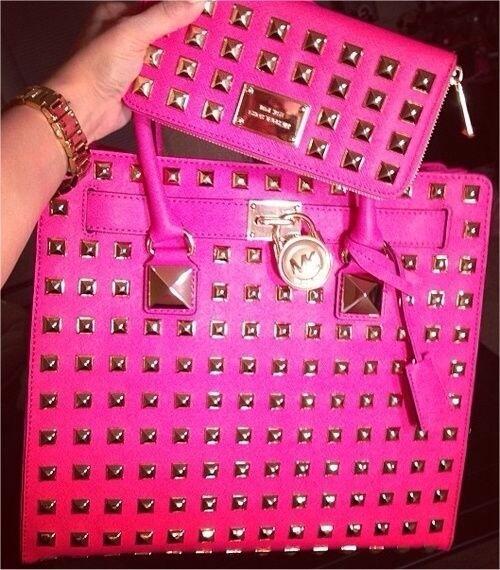 Watch PrettyBoos✨'s leaked NSFW photo on TwXstars