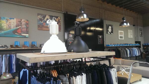 ALLKIND_Sale's tweet image. Mooie industriele lampen van VM Design. €199,- bij ALLKIND Sale Centre