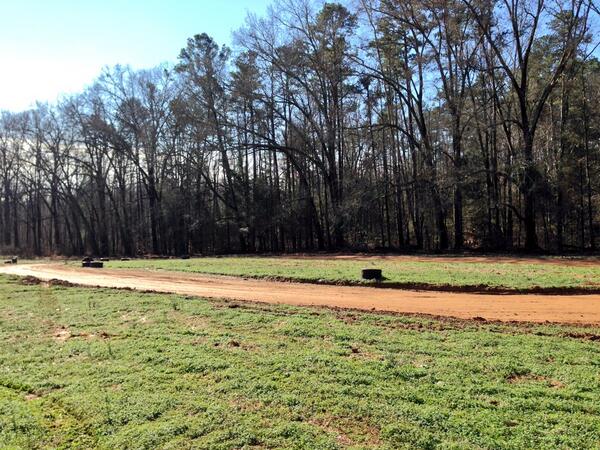 IrvanSuperSpeed's tweet photo. Track is ready practice at 12:00! http://t.co/w9Qrmo7LFp