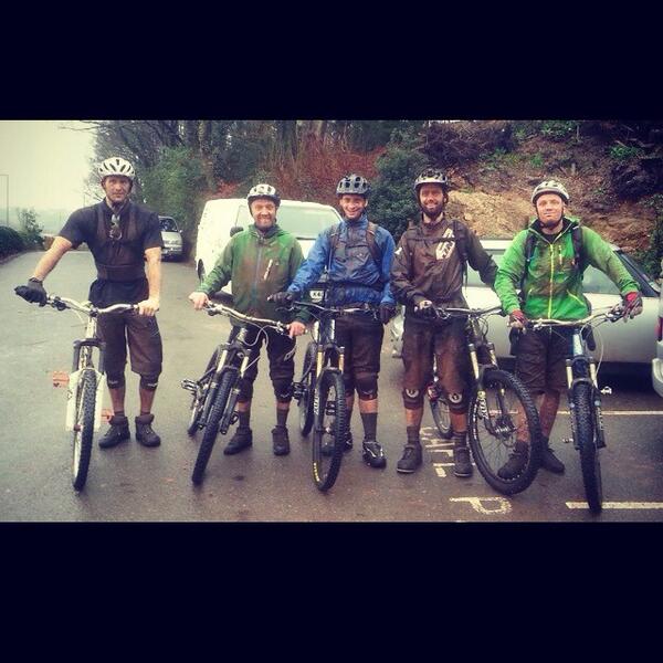 kyeforte's tweet photo. @evolvemtb Xmas ride couldn't have been any wetter.  @ProCycleCentre http://t.co/EJ3bw8UPUn