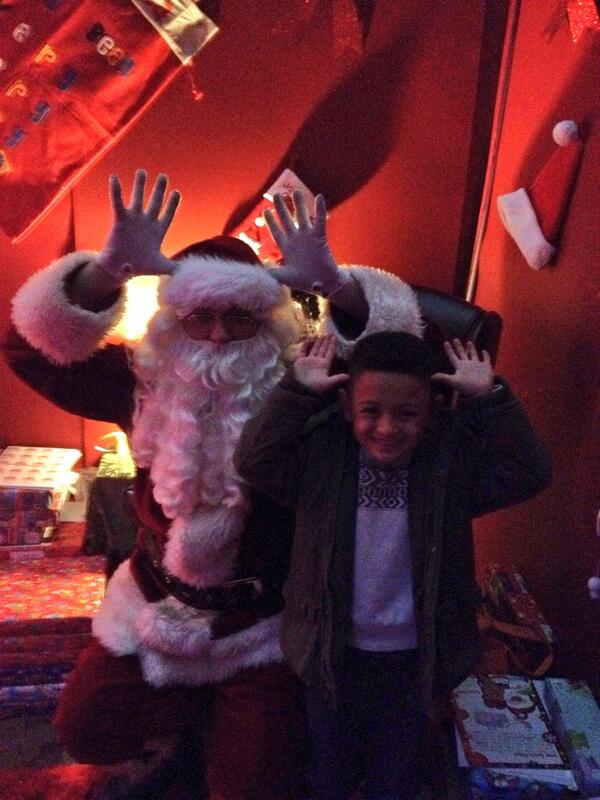 kateoyad28's tweet photo. Lucas and Santa doing the reindeer 🎅🎄🎁🎅🎄🎁🎅🎄🎁🎅🎄🎁🎅🎄🎁 http://t.co/GgfLIEtuq2