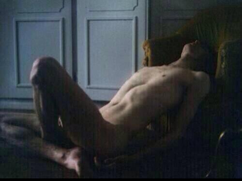 PrinceHiddles's tweet photo. and this #SeductiveSunday is all for @PrinceHemsworth ;) http://t.co/0hyK96uTDh