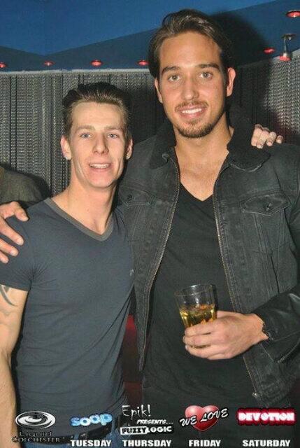 robertnewman5's tweet photo. Me and @JamesLockie86 http://t.co/20OoNruYeF