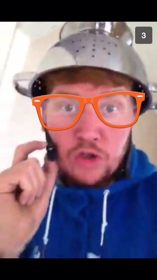 gemmapeet's tweet photo. @MattDerbyshire @JayJayHaych #EJ #Elton http://t.co/WiQTHoSQUp
