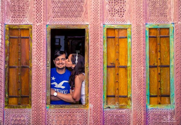 WeThePhotoHut's tweet photo. It took several shots and LOADS of KISSES to get this one !! Check out more at  http://t.co/NBFvXNraoW  #photography http://t.co/odfvYdiCfJ
