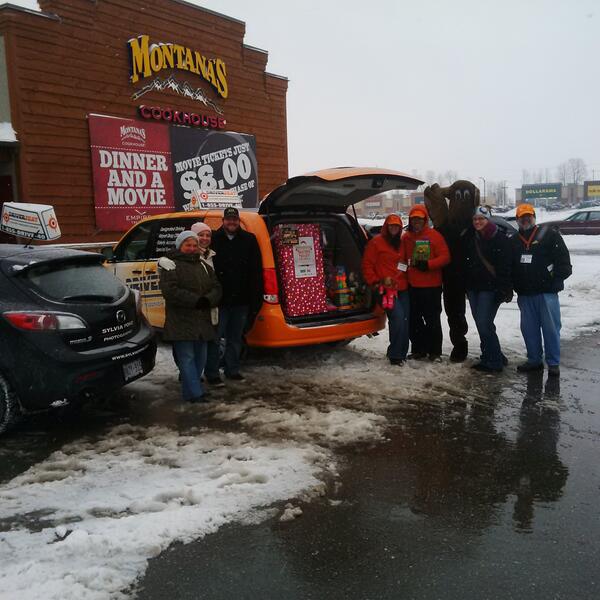 SylviaPondPhoto's tweet image. @montanaswatrloo Monty Moose came out to see us! @DrvrstKitchener @mikehamiltonFA @nate_pond @meghamiltonrph