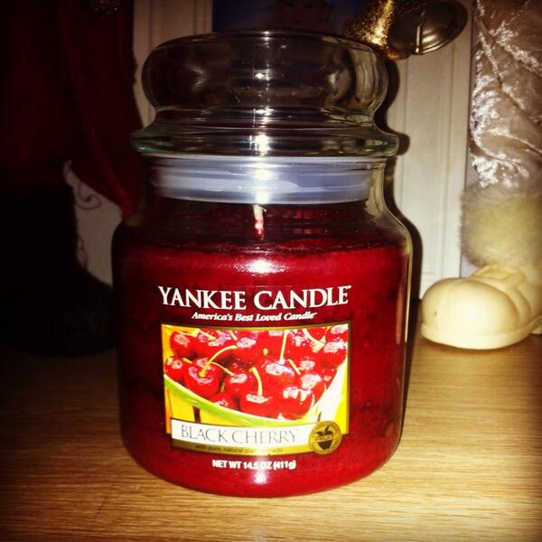 allaboard01's tweet image. Perfect Yankee candle #love #smellsfab