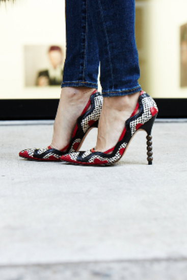FansShoes's tweet photo. RT @LaClePrivee: Sobre unos MANOLOS (@ManoloBlahnik) como éstos, seguro que el mundo se ve mejor 😋♥ #shoes http://t.co/8WEYHZsLz0