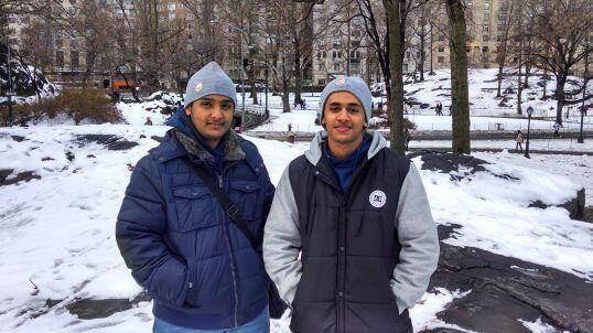 MotoTweetFleet's tweet photo. Keeping NYC warm... one hart at a time! Want to #MeetMoto? Just holler at us with a tweet. #SundayFunday http://t.co/GjTfBLbzKD