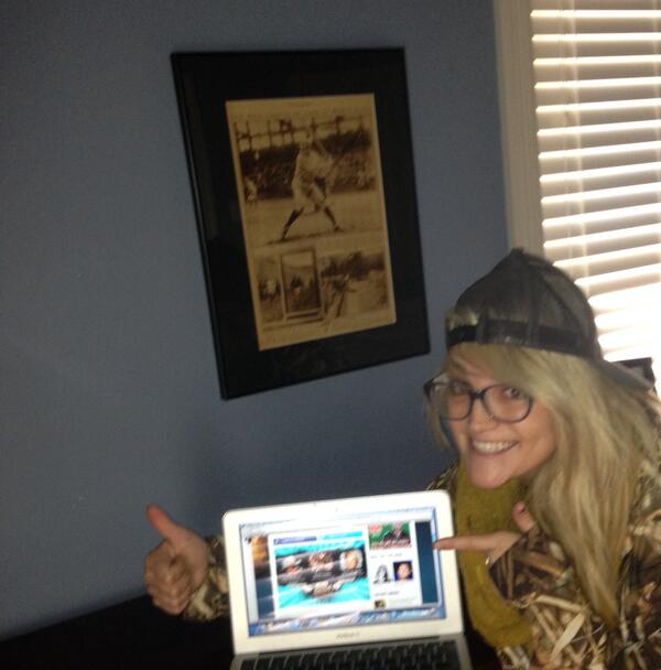 jamielynnspears's tweet photo. Last day!! Excited to be in @thebootdotcom's #VideoShootout. You can vote once an hour here! http://t.co/u0s8dUDziN http://t.co/rKloBXaGyq