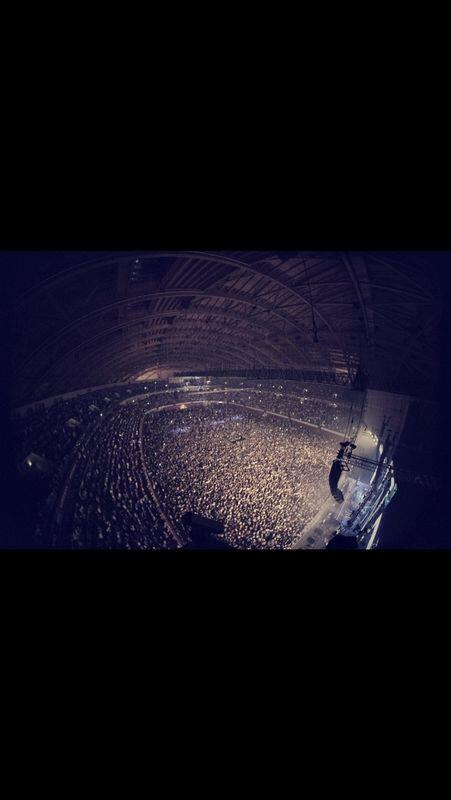 adricamu72's tweet photo. IMPRESIONANTE I AM HARDWELL EN LISBOA!!! #graciasfamilia #4days #notengopalabras http://t.co/wdL10Gq7qt