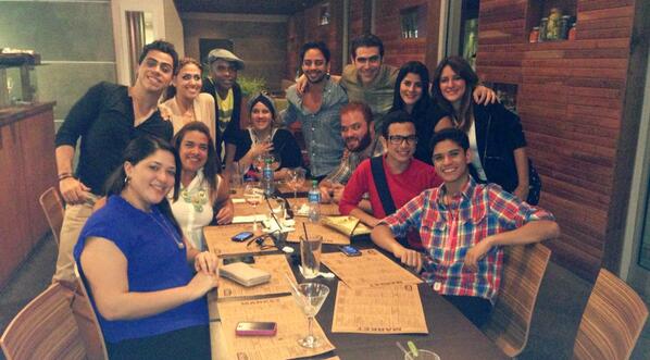 Javier Grullon (@javiergrullon) on Twitter photo parte del elenco de la obra <a href="/Joseguillermo/">Joseguillermo</a> <a href="/MariaCastilloRD/">Maria Castillo RD</a> <a href="/KarlaFatule/">Karla Fatule Báez</a> @domibonnelly <a href="/estefanypina/">EstefanyPiña</a> @waddysjaquez parte del elenco de la obra <a href="/Joseguillermo/">Joseguillermo</a> <a href="/MariaCastilloRD/">Maria Castillo RD</a> <a href="/KarlaFatule/">Karla Fatule Báez</a> @domibonnelly <a href="/estefanypina/">EstefanyPiña</a> @waddysjaquez