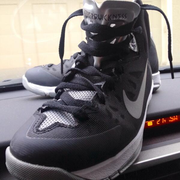 schwartz_chris's tweet image. Doing my part to get my kids started on the swoosh! @robheld @nikebasketball #hyperquickness