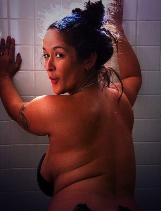 Cleaning up after a long days work! http://t.co/mc2Iu1FQWU