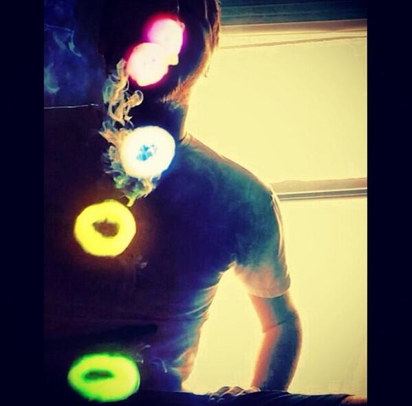dr_hookahtricks's tweet photo. #Hookah #SmokeTricks follow us on instagram http://t.co/rTTnQsupoG http://t.co/rtcb5TpiCO