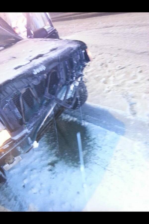 brandonMcCarth7's tweet photo. My poor baby http://t.co/V0pki4pS6L