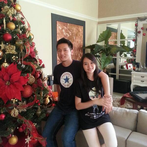 RonaldReaganM's tweet photo. Early christmas #youngersister http://t.co/6oGFzTciN4