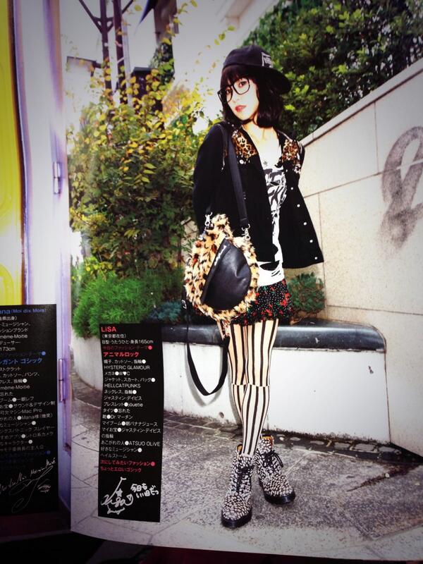 【非売品・貴重】LISA x HELLCATPUNKS サイン入りポスター② あっ！そうなのですっ！ヘルキャだらけっ！“@HELLCATPUNKStmo: KERA2月