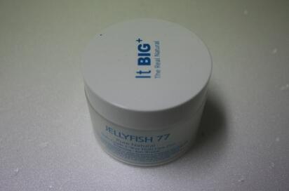 신상 콜라겐크림 더쿨 '잇빅 젤리피쉬 77' 선물받았어요! 제 피부가 요즘 많이 지쳐보였답니다ㅠㅠ이제 나도 피부관리할 나이가 되긴 했지ㅠㅠ미백,주름개선기능까지 있다니 콜라겐크림으로 피부관리 열심히 해야겠어요!!